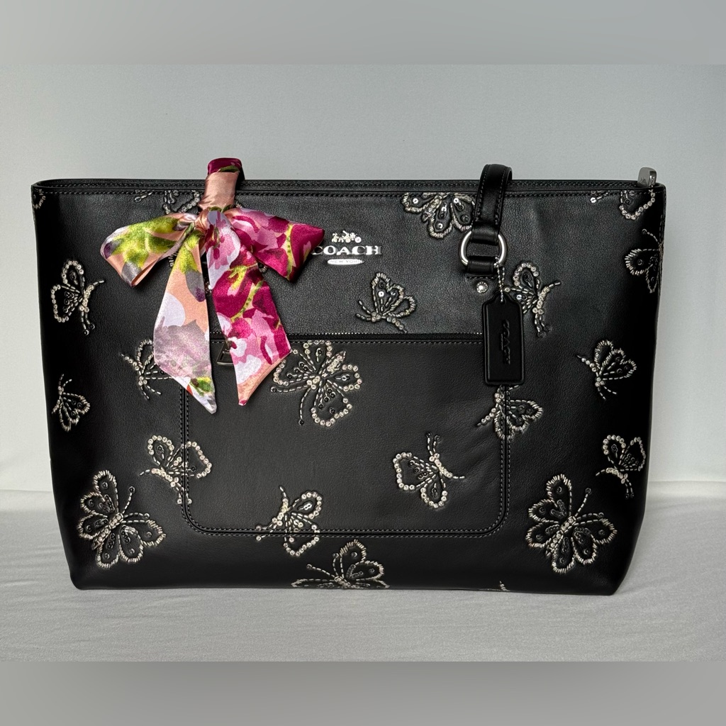 Nwt Coach Station Shoulder Bag Butterfly Print Black/Silver Styled With Scarf